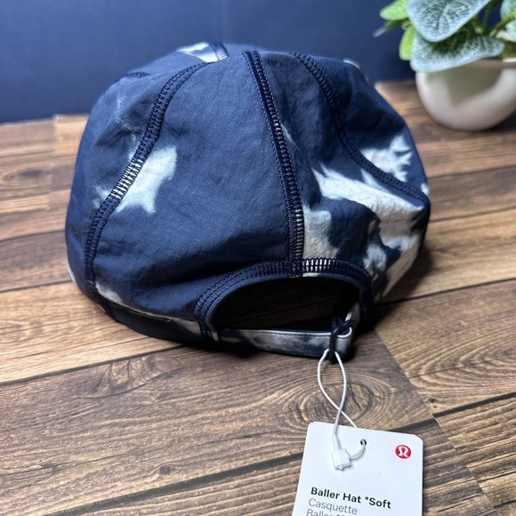 Lululemon Baller Hat Soft Adjustable NWT One Size (Indigo Ice Print Blue Multi) - Picture 7 of 13